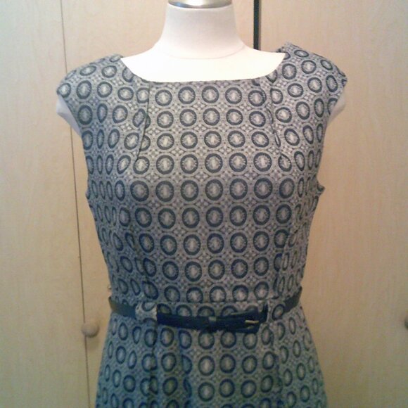 Soho Printed Blue Belted Dress Size 10 - Picture 3 of 5